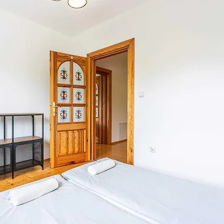 Aparteo Apartament Dwupoziomowy Jaszczurowka